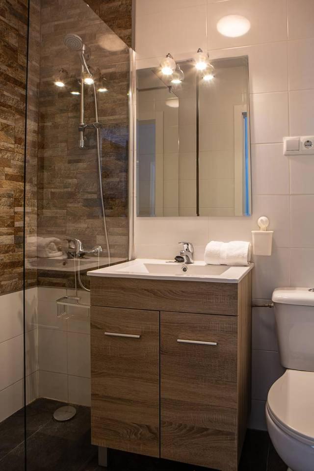 Lovely 3 Bedroom Apartment Next To Fuencarral 马德里 外观 照片