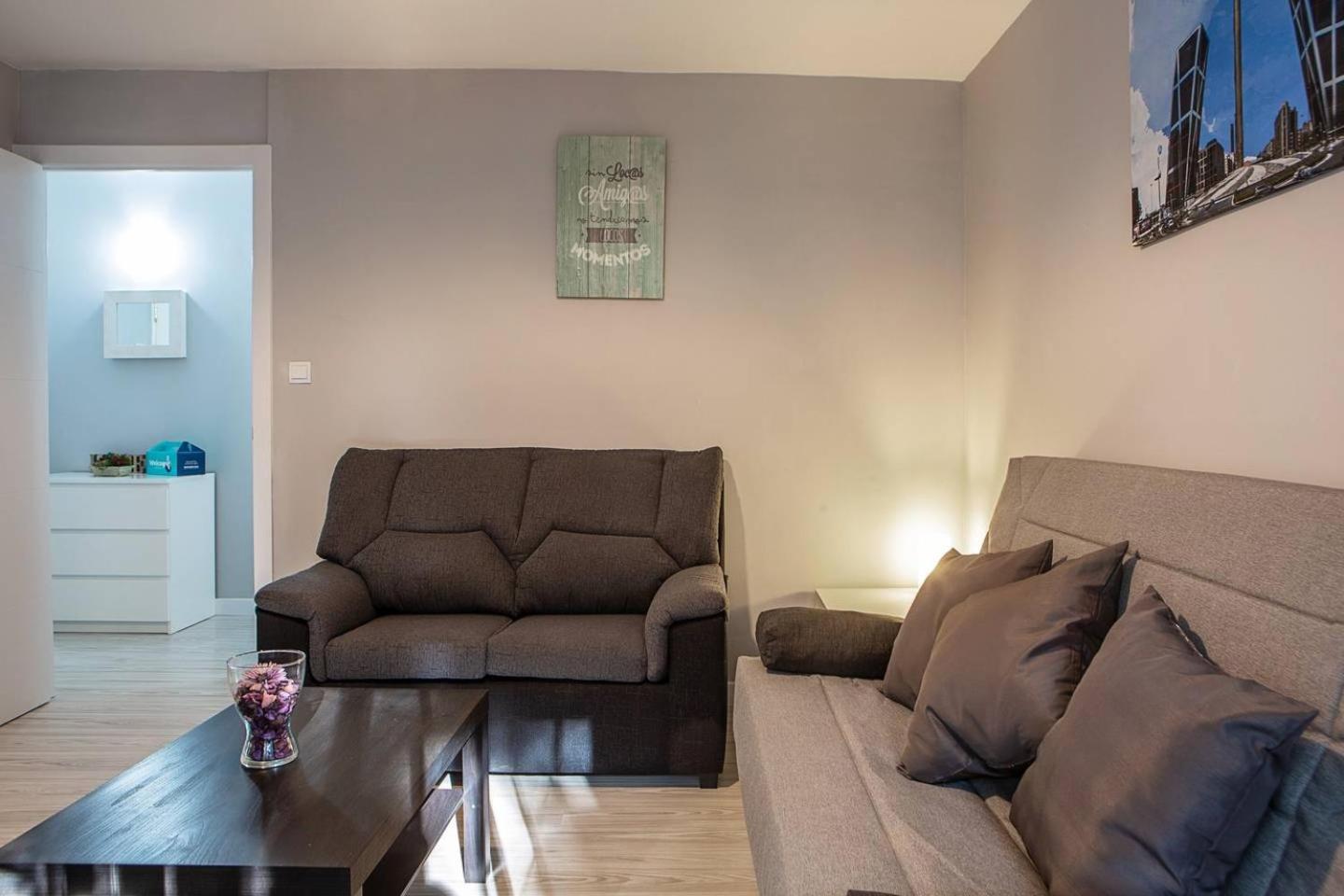 Lovely 3 Bedroom Apartment Next To Fuencarral 马德里 外观 照片